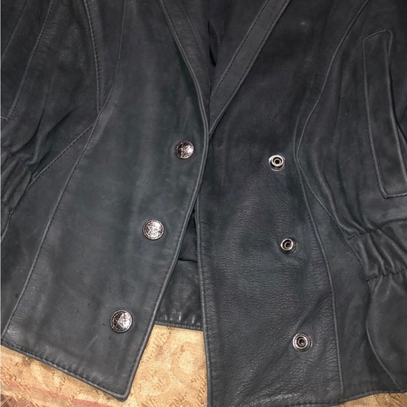 Beyond leather women's jacket - Picture 3 of 6